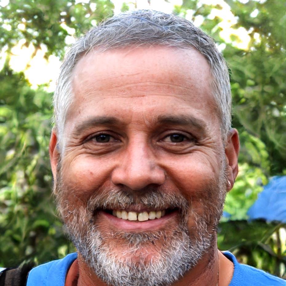 Jasper Linwood, founder and lead financial educator